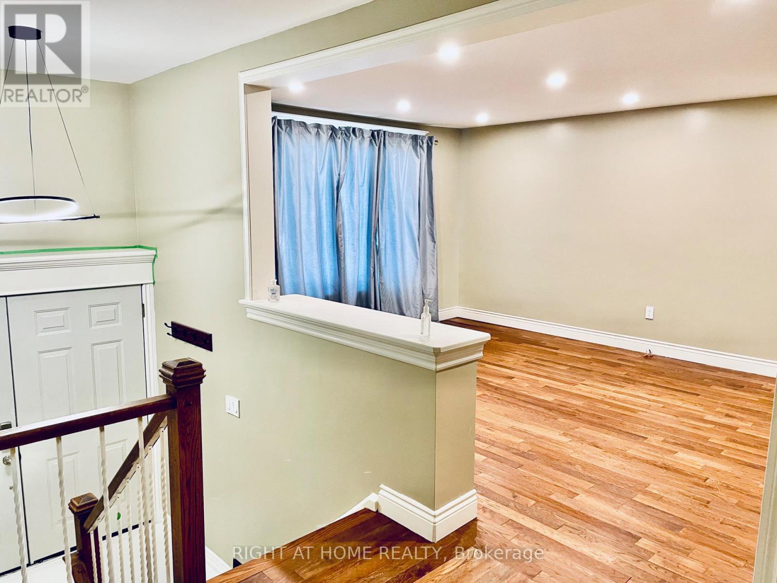 6 Beechcroft Circle, Barrie, Ontario  L4M 4Y4 - Photo 13 - S13779700