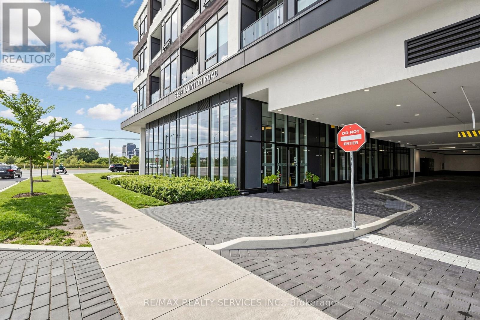 511 - 2489 Taunton Road, Oakville, Ontario  L6H 3R9 - Photo 3 - W13779608