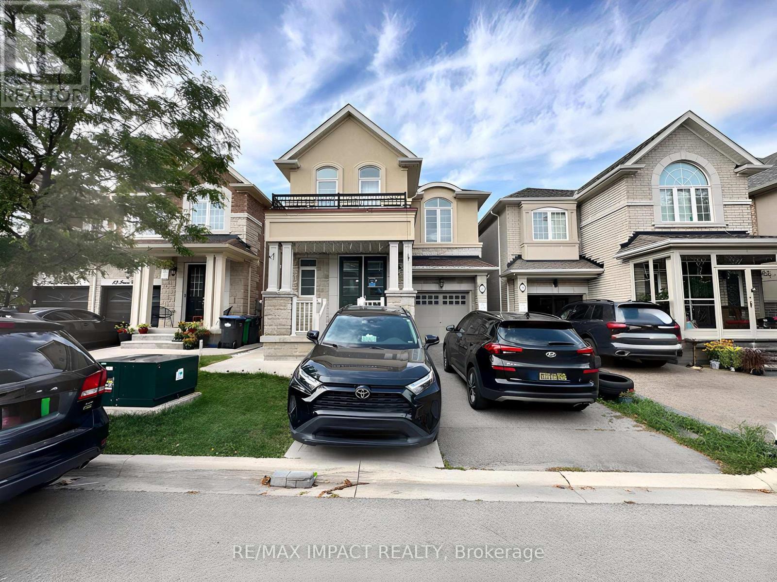 11 IVOR CRESCENT N, Brampton, Ontario