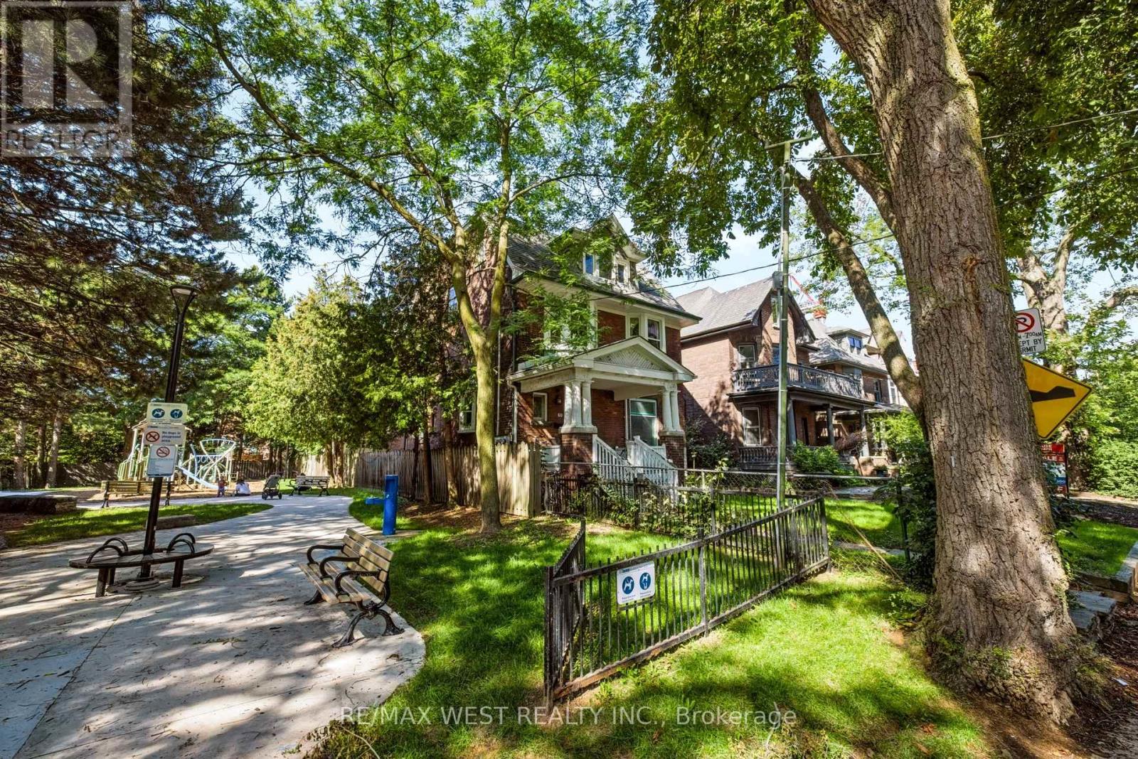 68 Beaty Avenue, Toronto, Ontario  M6K 3B4 - Photo 3 - W13779624