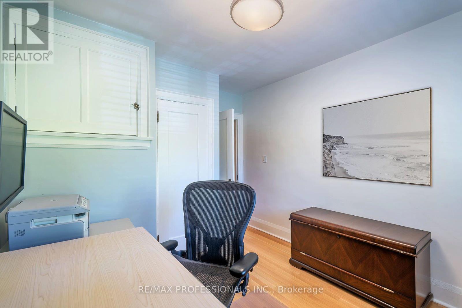 15 Idyllwood Crescent, Toronto, Ontario  M6P 3G7 - Photo 17 - W13779656
