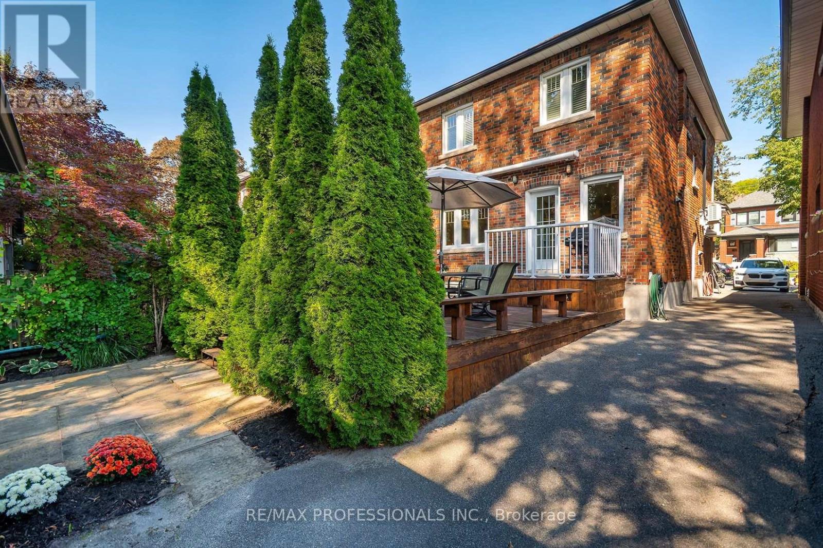 15 Idyllwood Crescent, Toronto, Ontario  M6P 3G7 - Photo 25 - W13779656