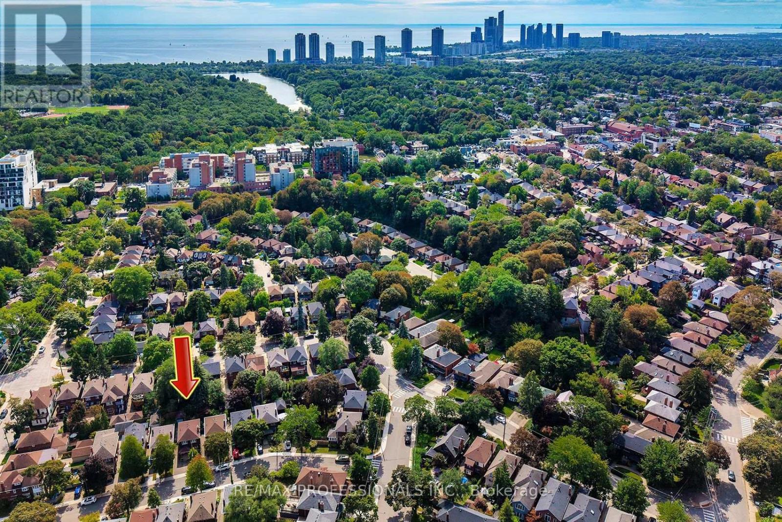 15 Idyllwood Crescent, Toronto, Ontario  M6P 3G7 - Photo 28 - W13779656