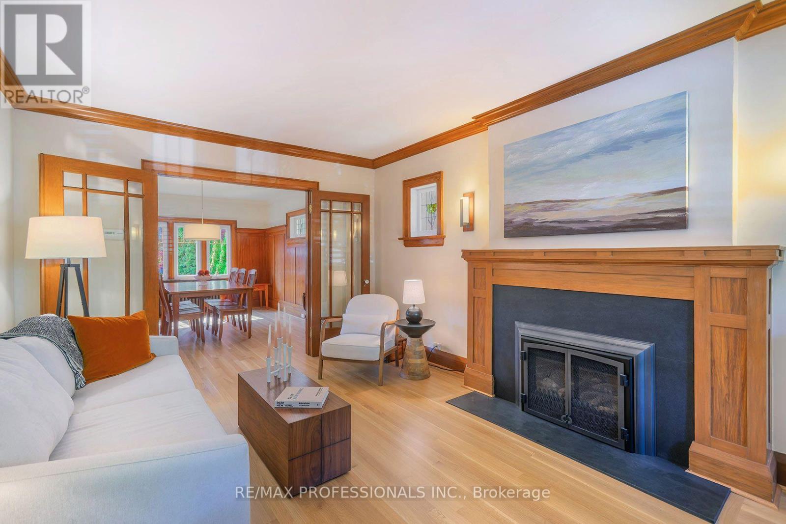 15 Idyllwood Crescent, Toronto, Ontario  M6P 3G7 - Photo 4 - W13779656