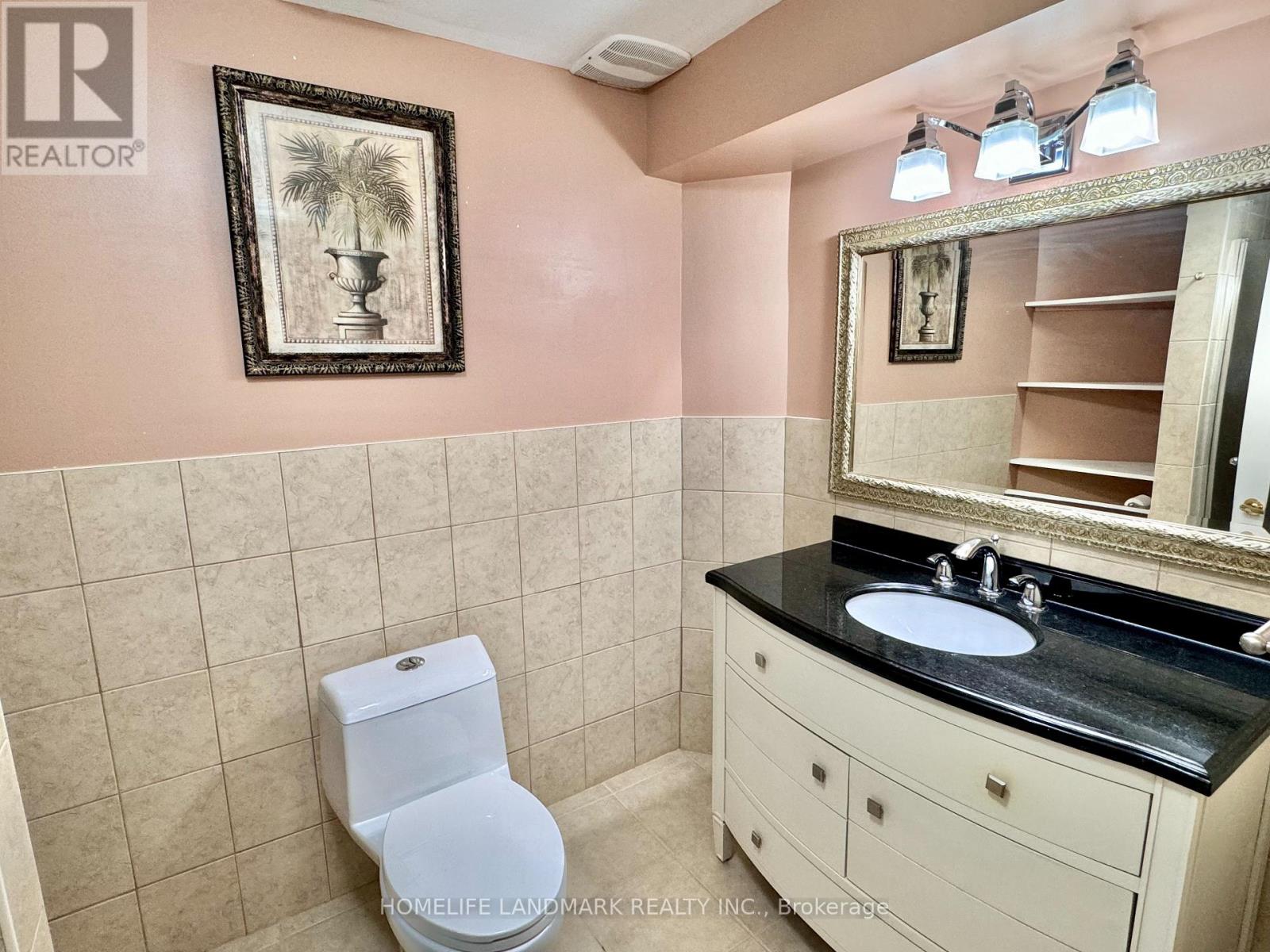 1049 Wetherby Lane E, Mississauga, Ontario  L4W 4R9 - Photo 15 - W13779704