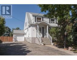6 REDBERRY PARKWAY, Toronto, Ontario