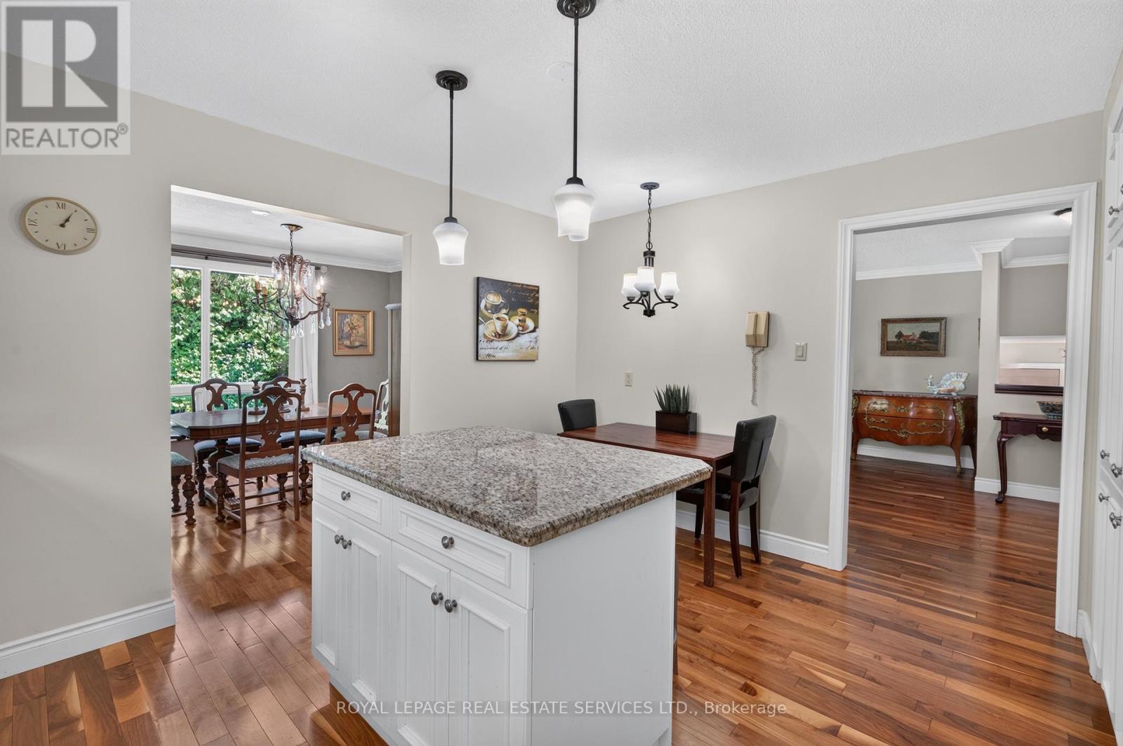 247 Spring Garden Road, Oakville, Ontario  L6L 5H5 - Photo 10 - W13779870