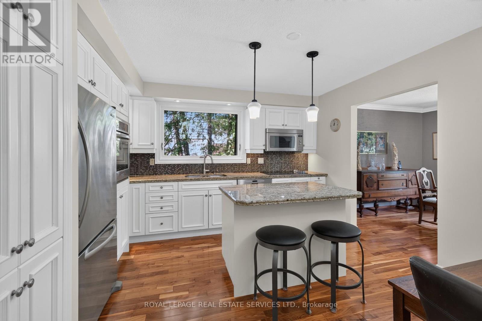 247 Spring Garden Road, Oakville, Ontario  L6L 5H5 - Photo 7 - W13779870