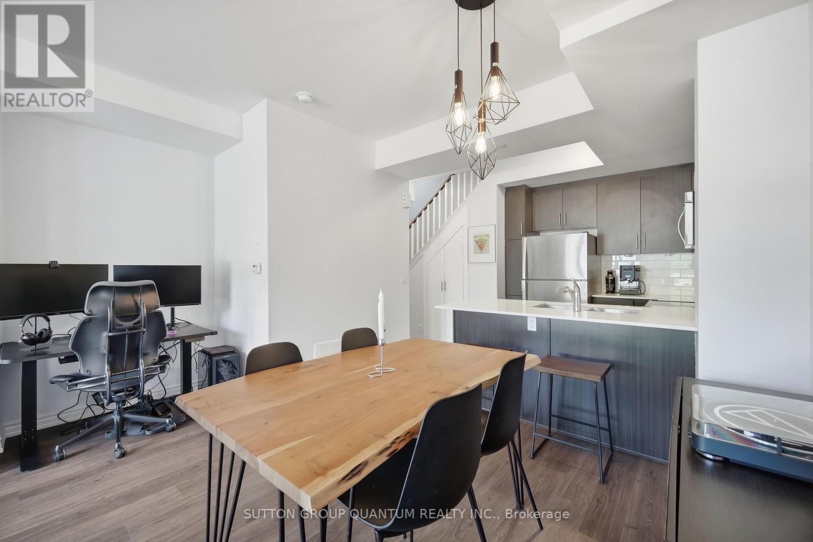 5 - 145 Long Branch Avenue Nw, Toronto, Ontario  M8W 0A9 - Photo 8 - W13779878