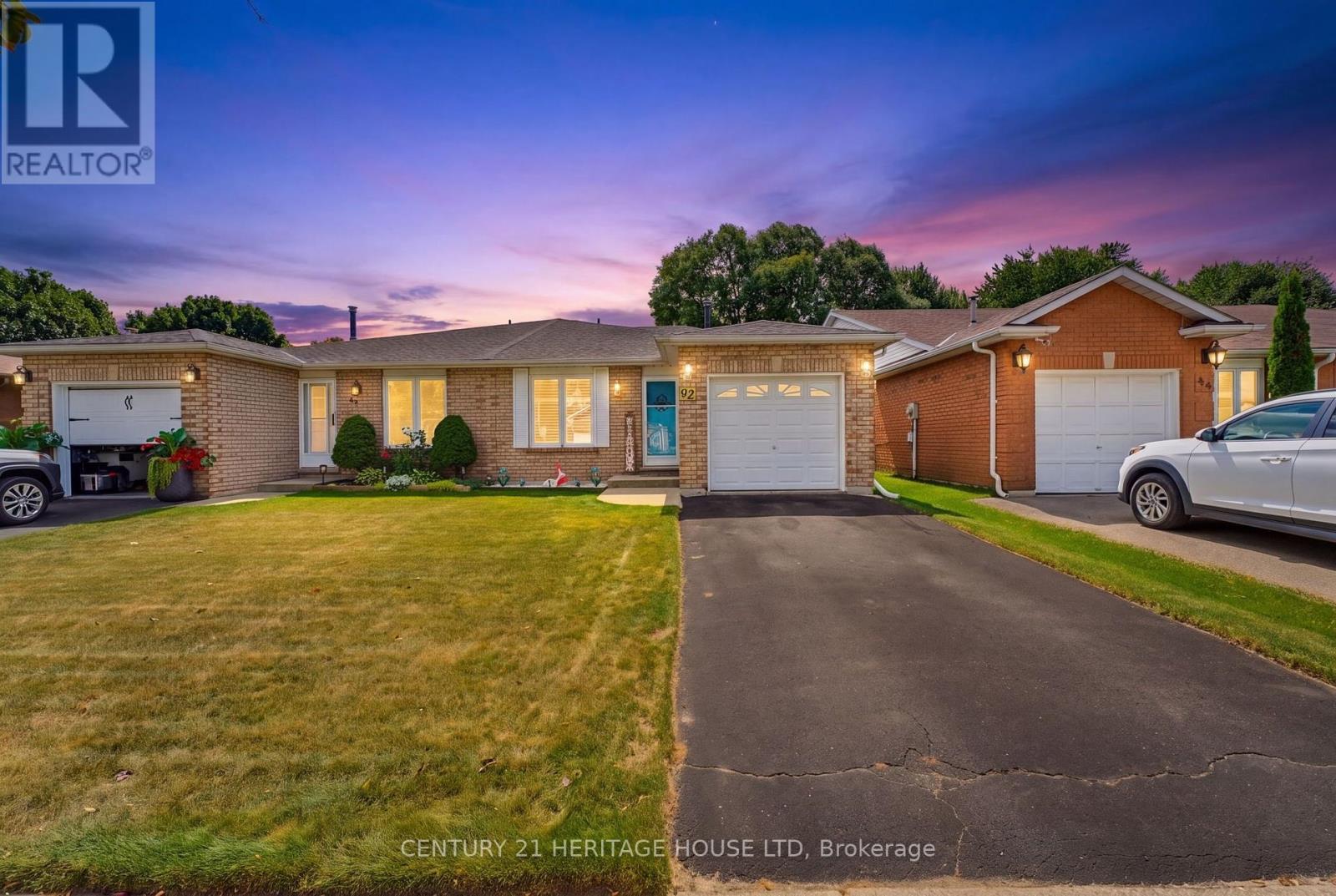 42 BUCHANAN CRESCENT, Brantford, Ontario