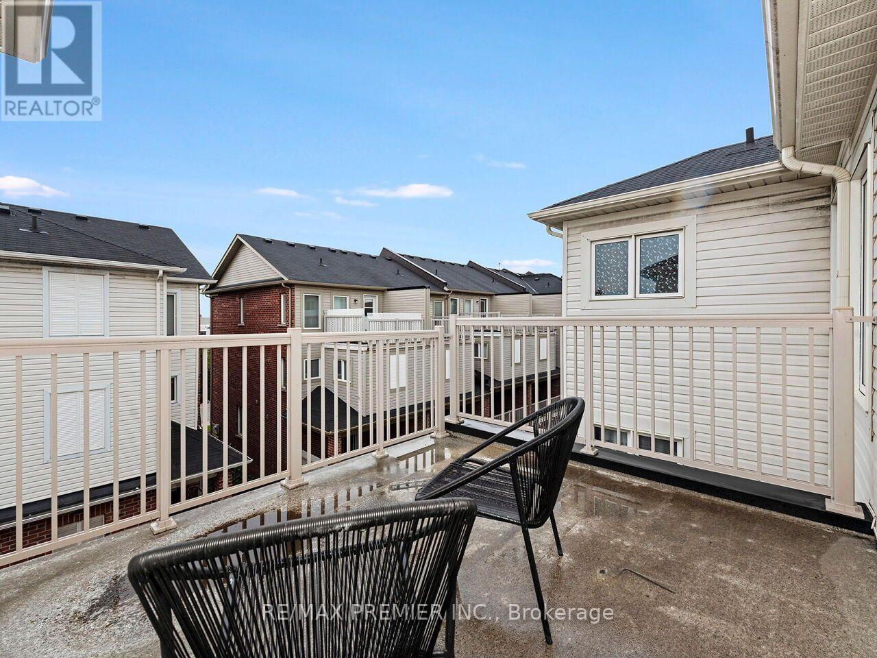 48 Odoardo Di Santo Circle, Toronto, Ontario  M3L 0E7 - Photo 39 - W13779152