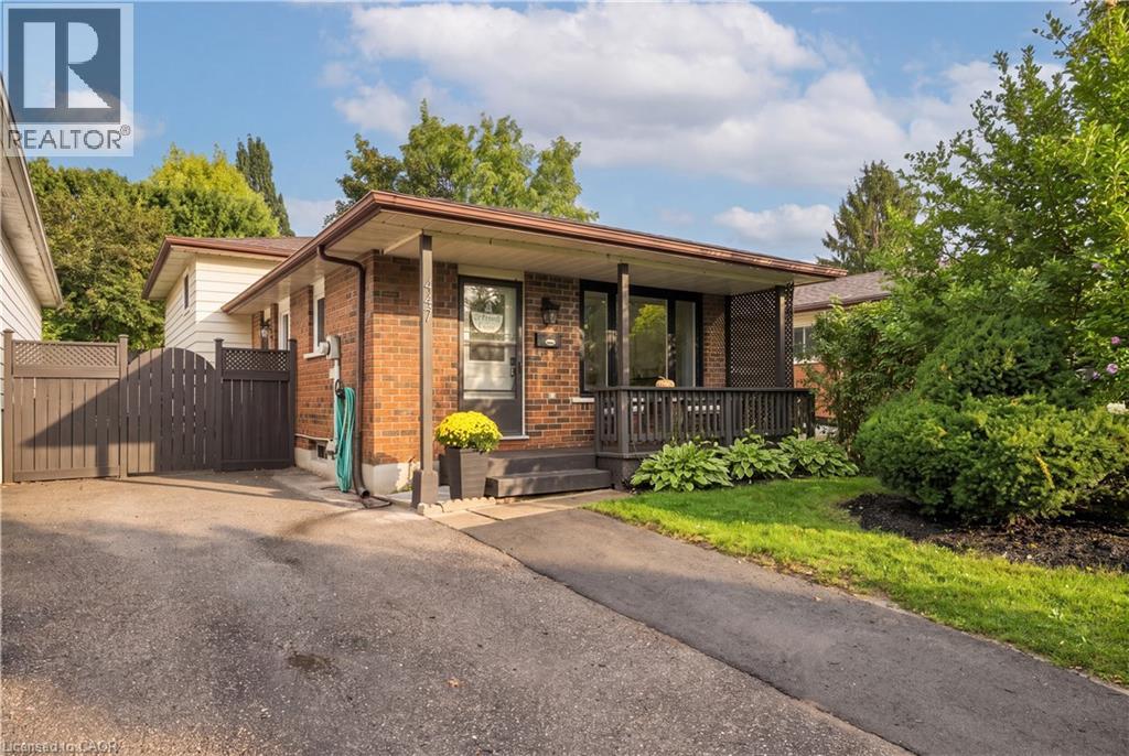447 Drummerhill Crescent, Waterloo, Ontario  N2T 1G3 - Photo 5 - 40860020