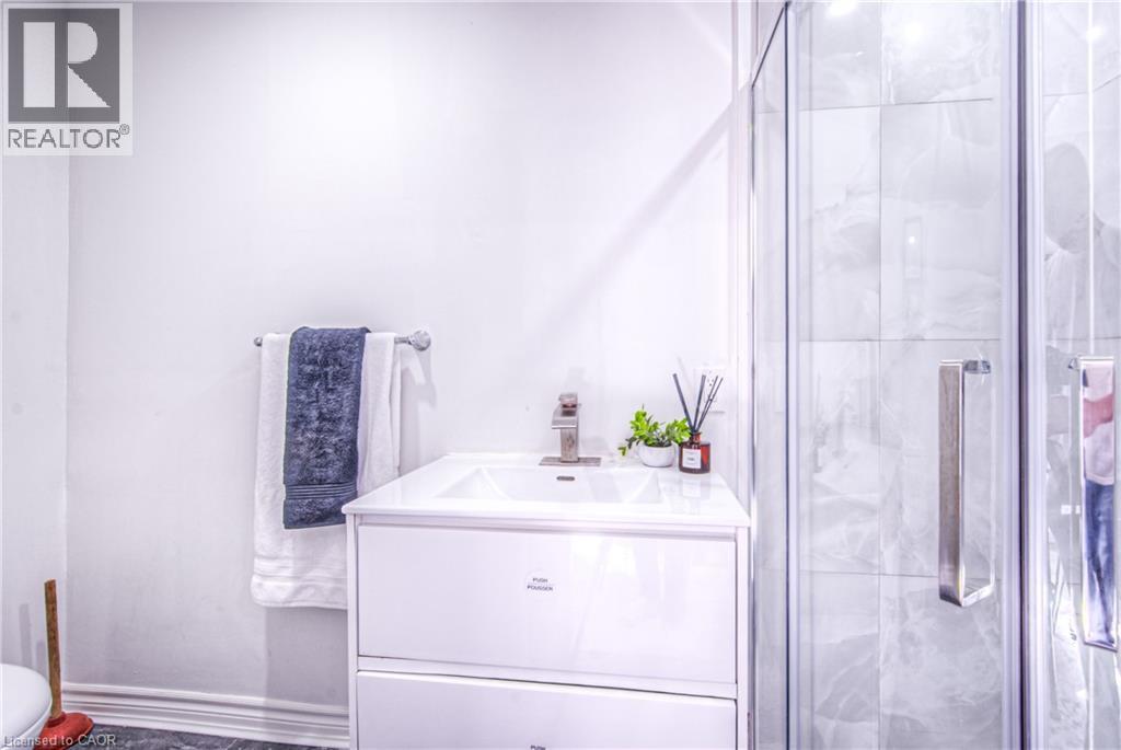 39 N Cameron Street N Unit# 1, Kitchener, Ontario  N2H 3A2 - Photo 29 - 40862576