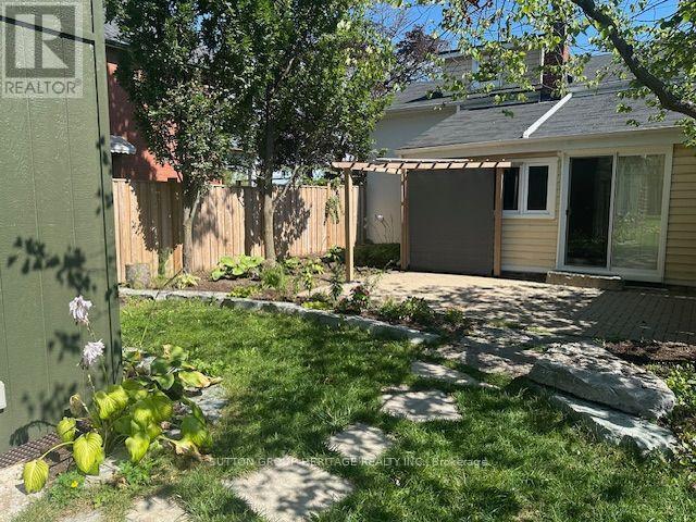 1612 Dufferin Street, Whitby, Ontario  L1N 1B2 - Photo 15 - E13638672