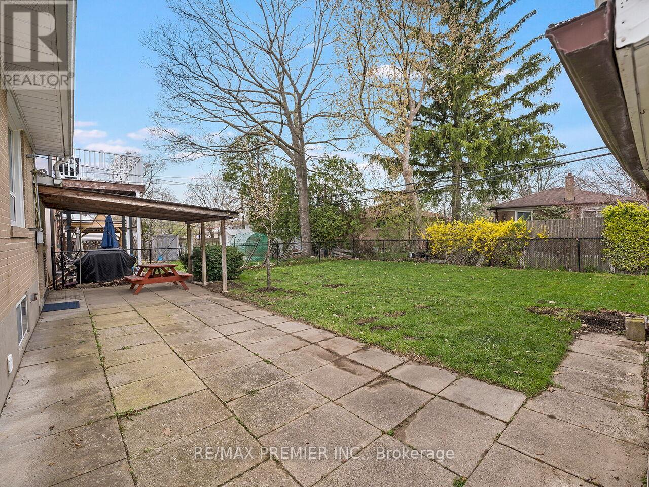 108 Thistle Down Boulevard, Toronto, Ontario  M9V 1J6 - Photo 40 - W13779118