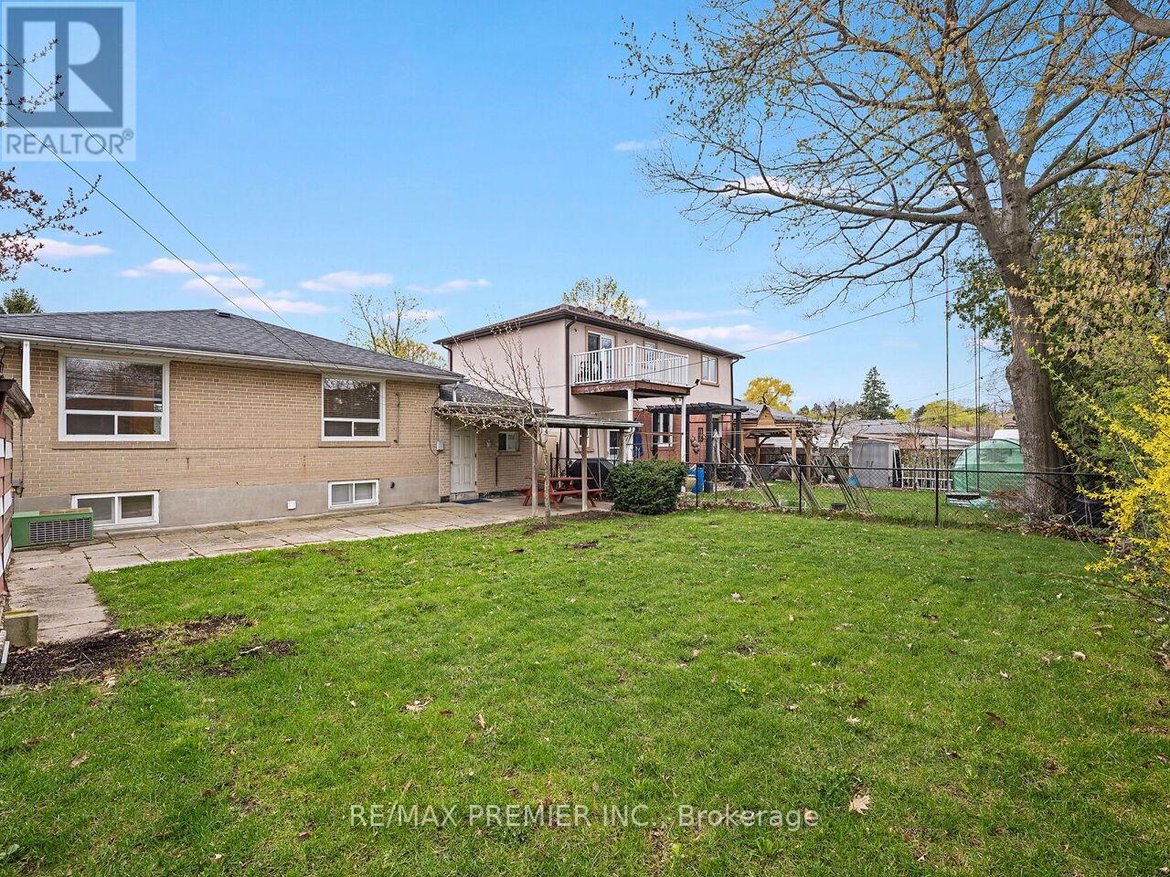 108 Thistle Down Boulevard, Toronto, Ontario  M9V 1J6 - Photo 44 - W13779118