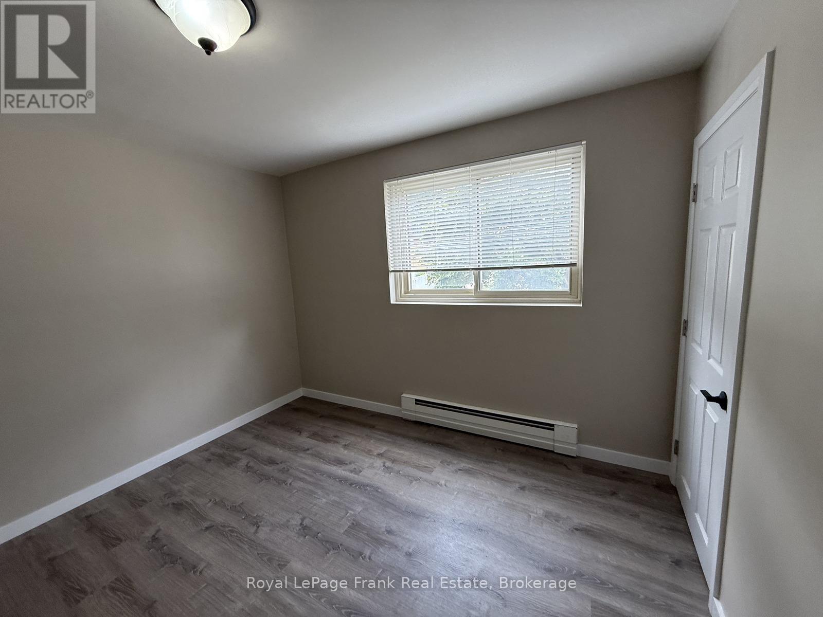 300 Athol Street, Whitby, Ontario  L1N 3Z4 - Photo 13 - E13768166