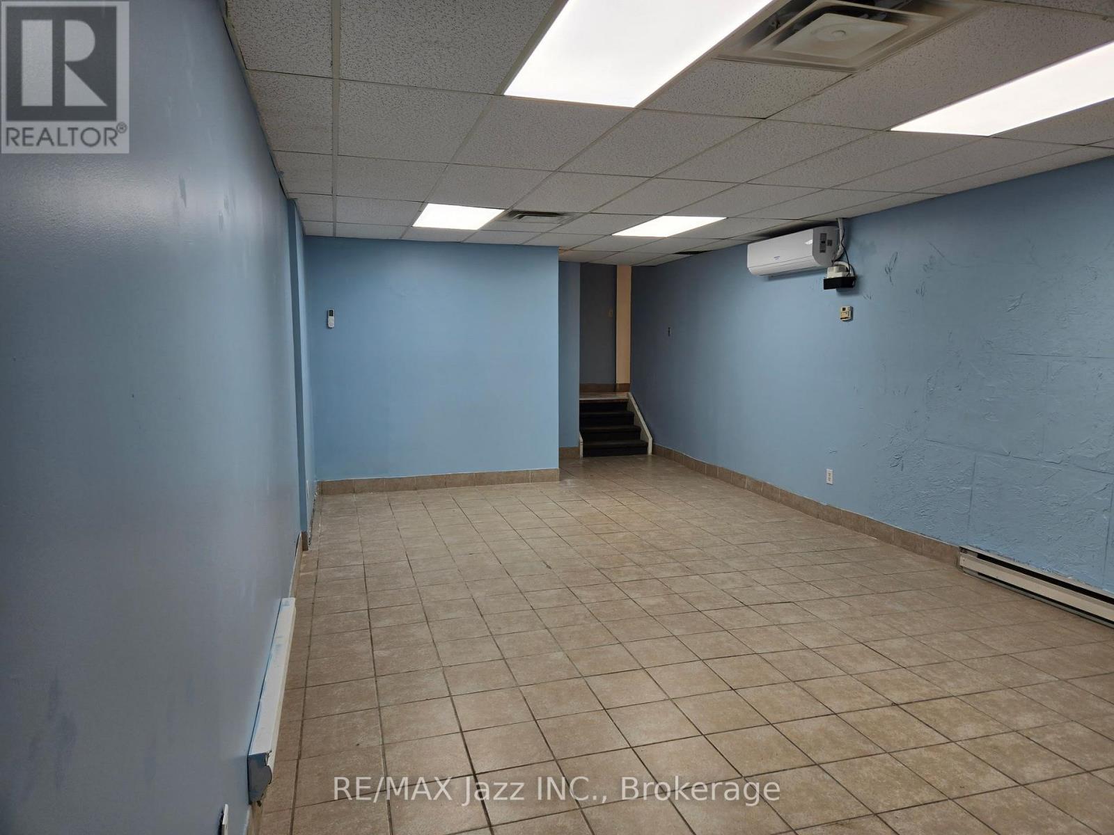 B1 - 111 Simcoe Street N, Oshawa (O'neill), Ontario  L1G 4S4 - Photo 6 - E13780114