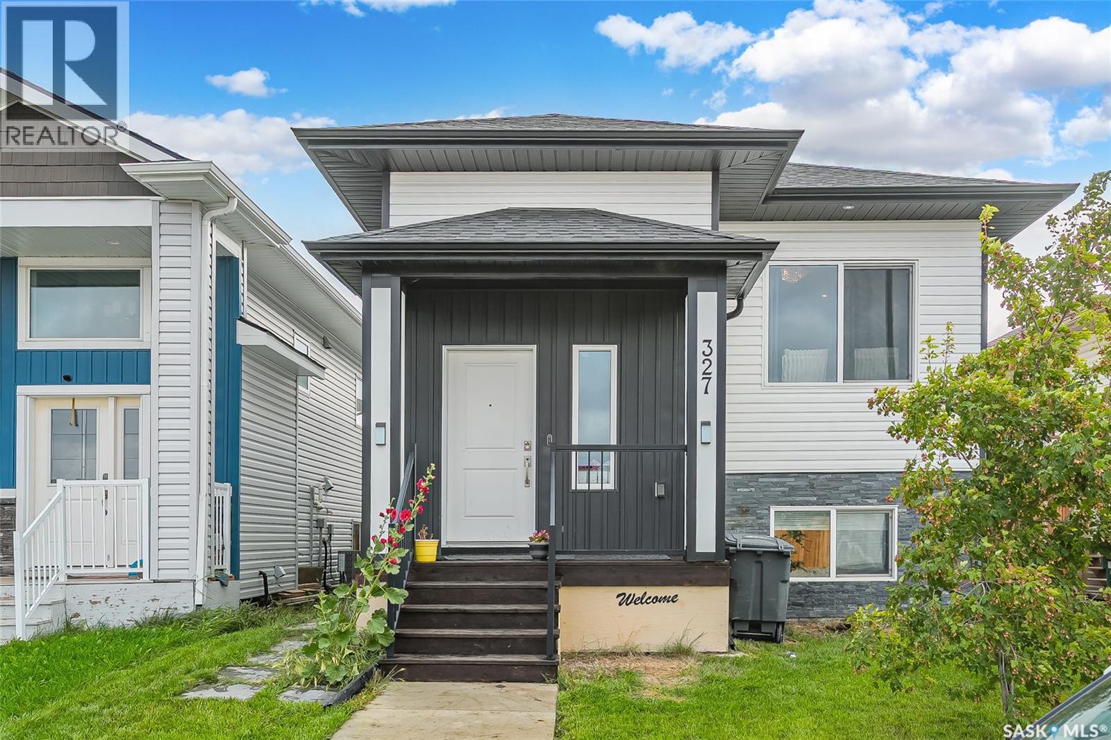 327 McArthur CRESCENT, saskatoon, Saskatchewan