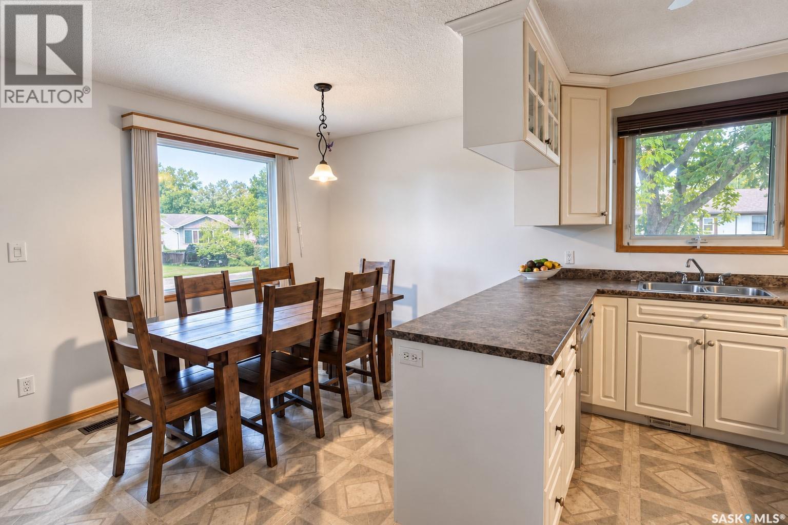 1399 6th Street E, Prince Albert, Saskatchewan  S6V 0R1 - Photo 6 - SK048324