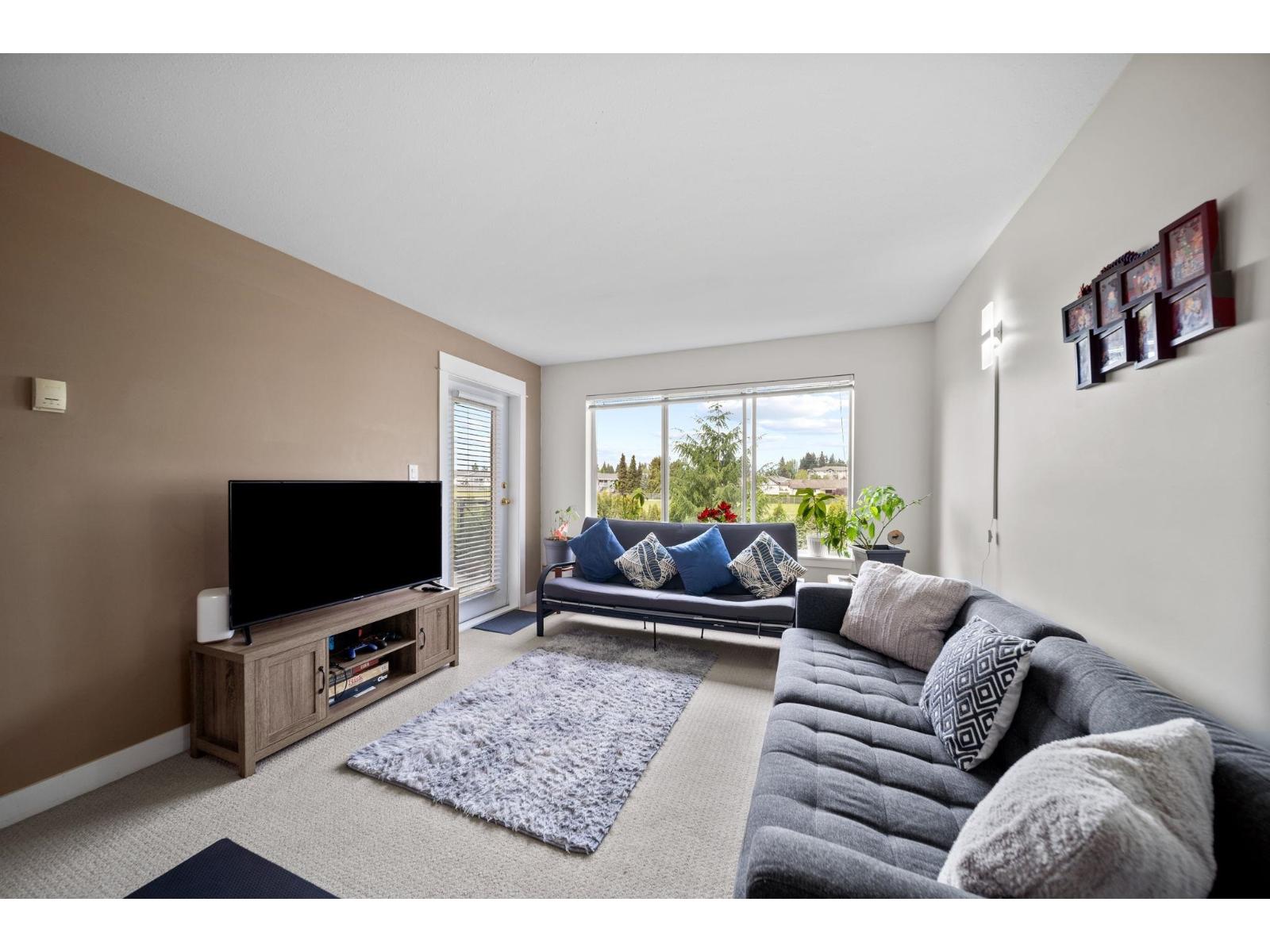 219 32725 George Ferguson Way, Abbotsford, British Columbia  V2T 5M5 - Photo 3 - R3141450