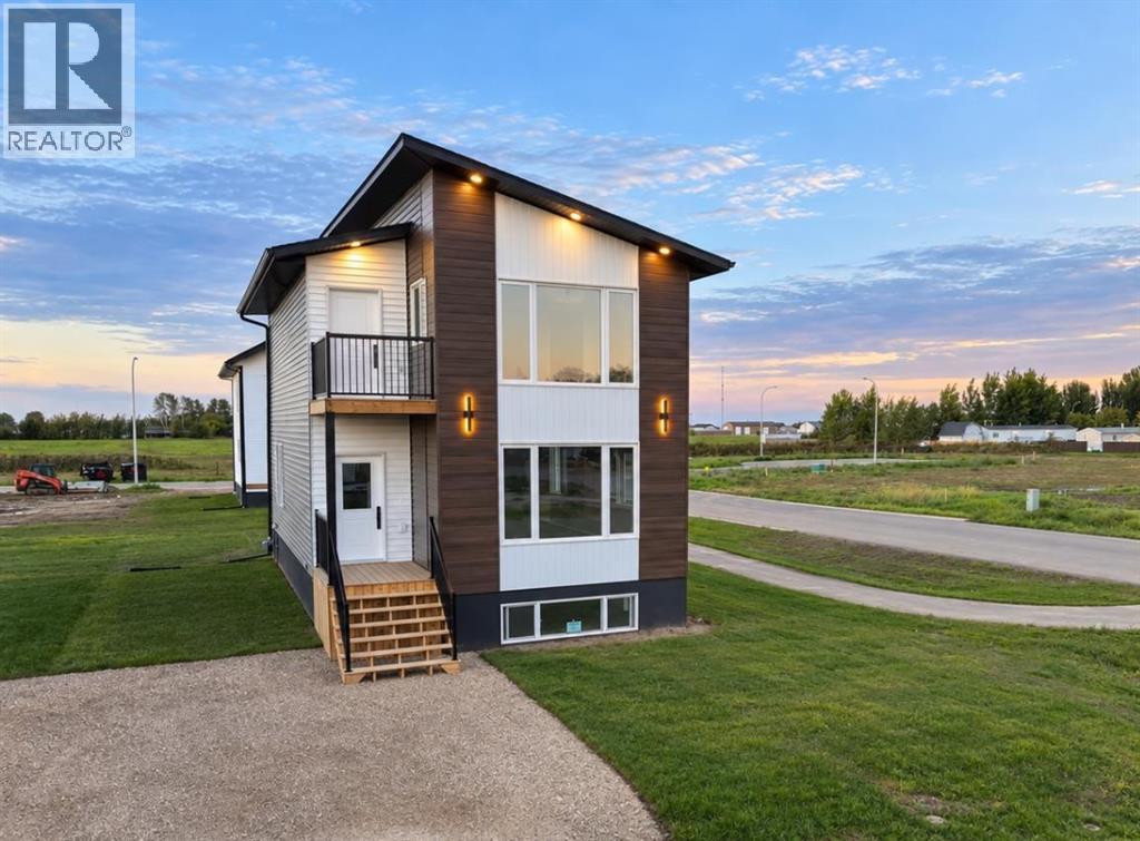 10302 105 Ave, La Crete, Alberta  T0H 2H0 - Photo 1 - A2344790