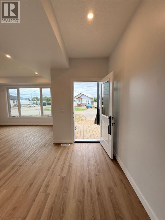 10302 105 Ave, La Crete, Alberta  T0H 2H0 - Photo 10 - A2344790