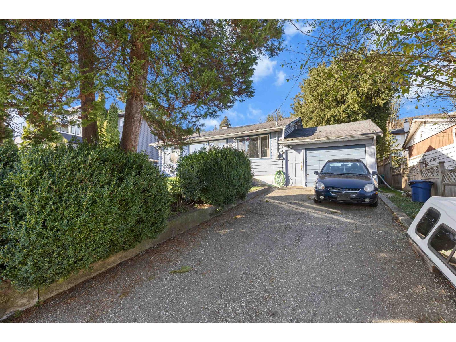 32739 Fraser Crescent, Mission, British Columbia  V2V 1C9 - Photo 2 - R3164028