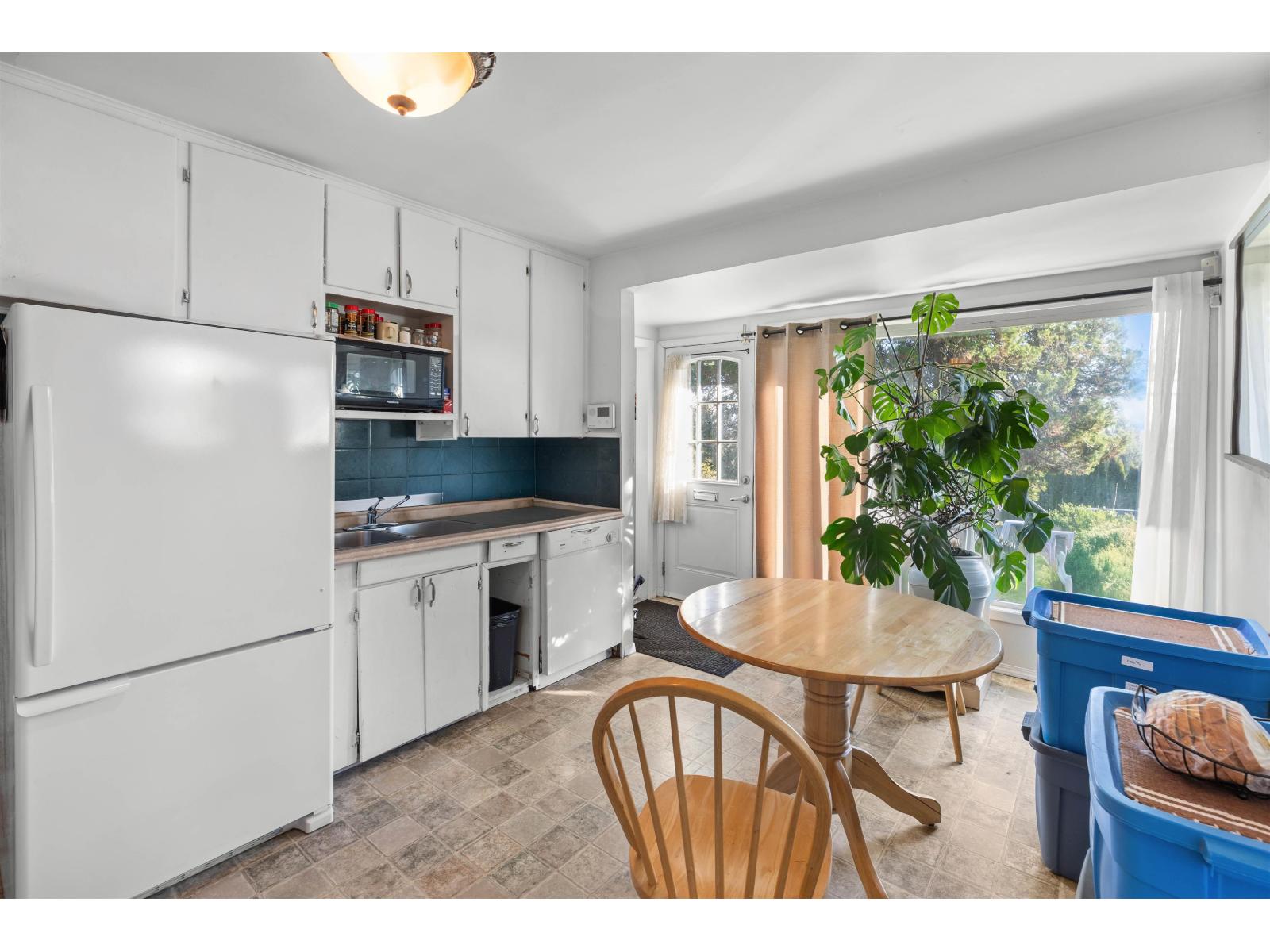 32739 Fraser Crescent, Mission, British Columbia  V2V 1C9 - Photo 6 - R3164028