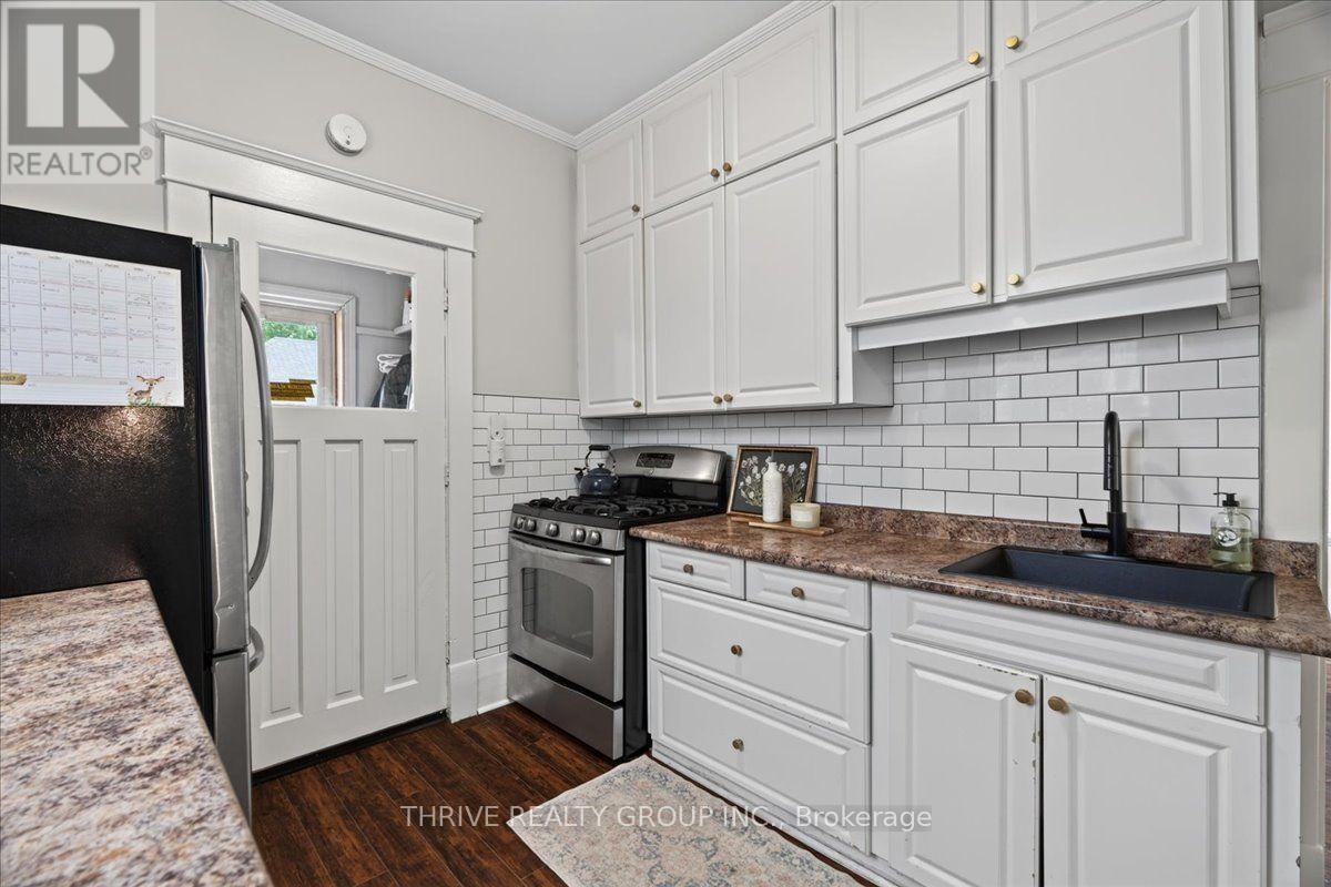 251 Ridout Street S, London South, Ontario  N6C 3Y5 - Photo 18 - X13779950