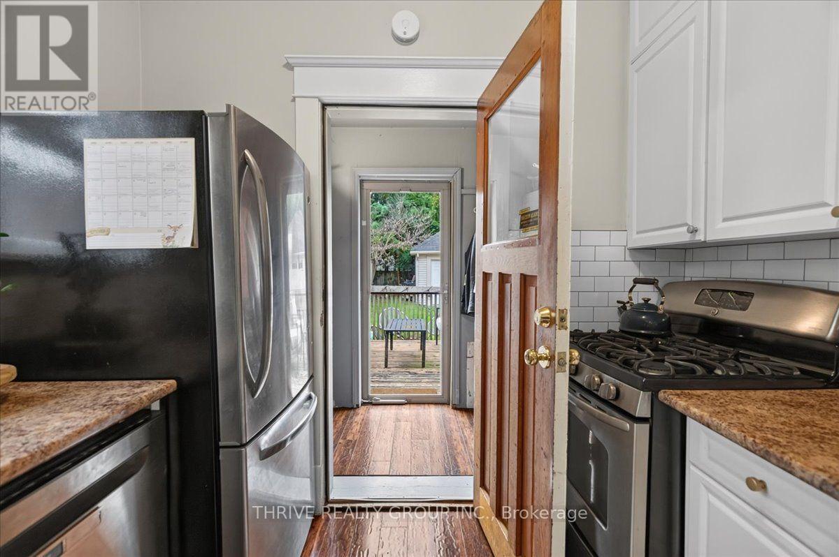 251 Ridout Street S, London South, Ontario  N6C 3Y5 - Photo 34 - X13779950