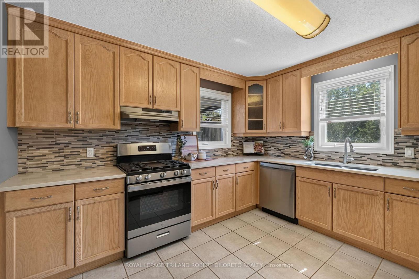 375 Kingbird Court, London North, Ontario  N5X 4H6 - Photo 19 - X13779968