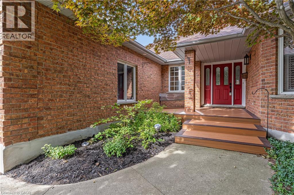 372 Gatestone Boulevard, Waterloo, Ontario  N2T 2J6 - Photo 3 - 40861640