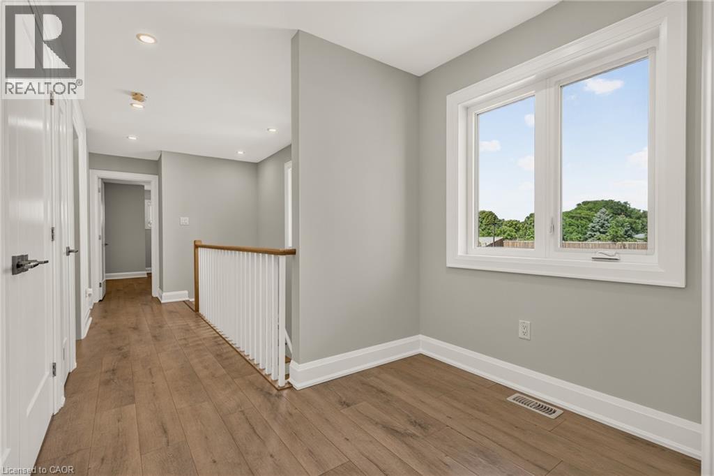 118 Springvalley Crescent Unit# 118, Hamilton, Ontario  L9C 0E4 - Photo 34 - 40862395