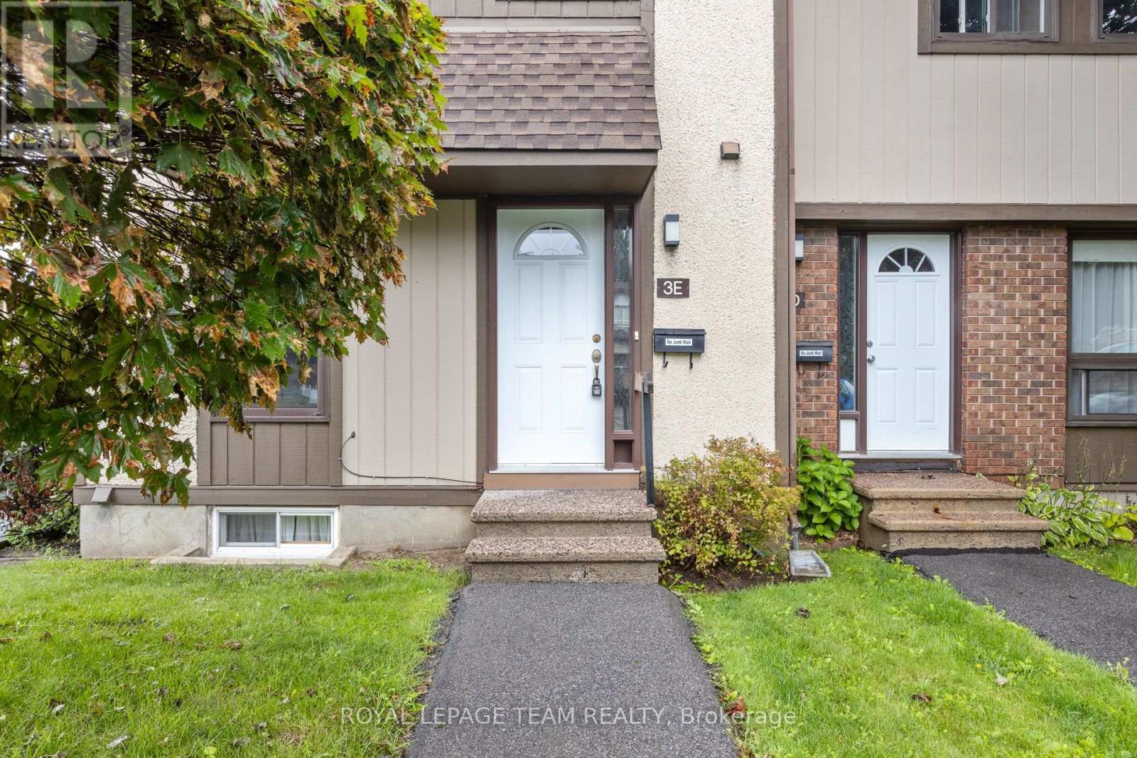 3e Vanessa Terrace, Ottawa, Ontario  K2J 1Y3 - Photo 4 - X13780024