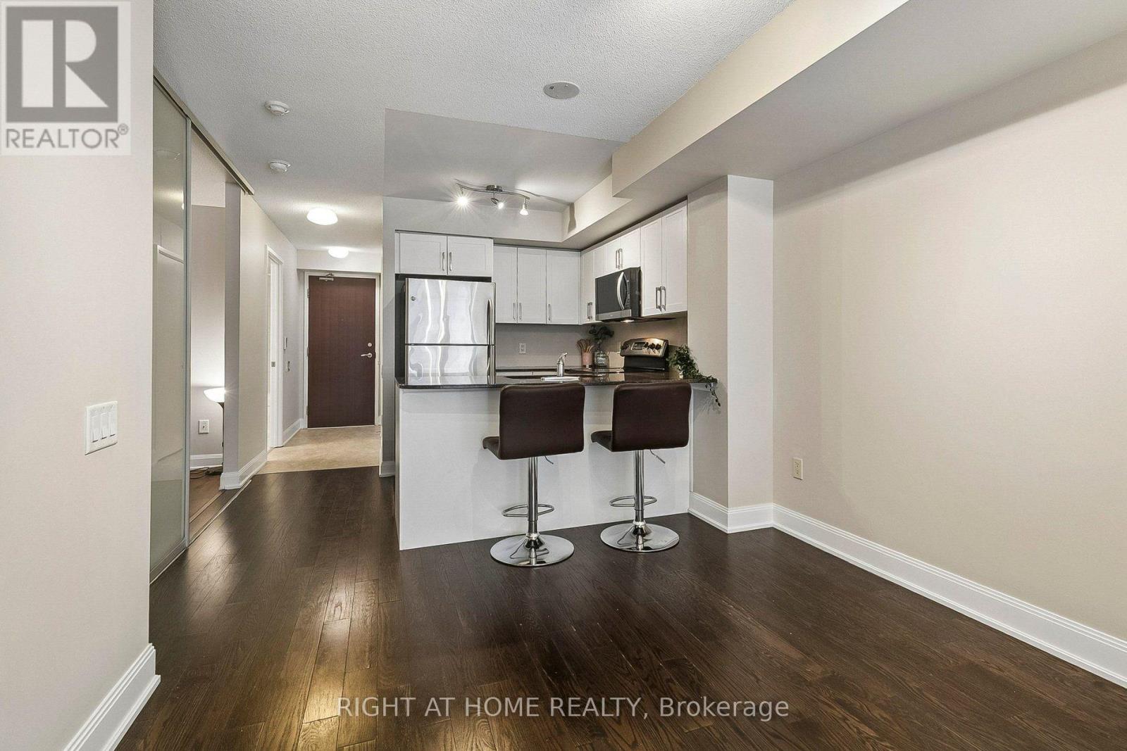 2804 - 2181 Yonge Street, Toronto, Ontario  M4S 2B1 - Photo 3 - C13780112