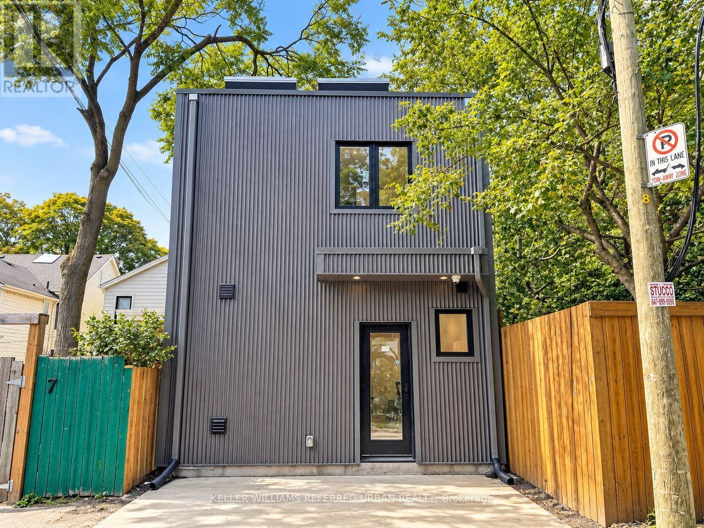 Laneway - 269 Brunswick Avenue, Toronto, Ontario  M5S 2M6 - Photo 16 - C13780122