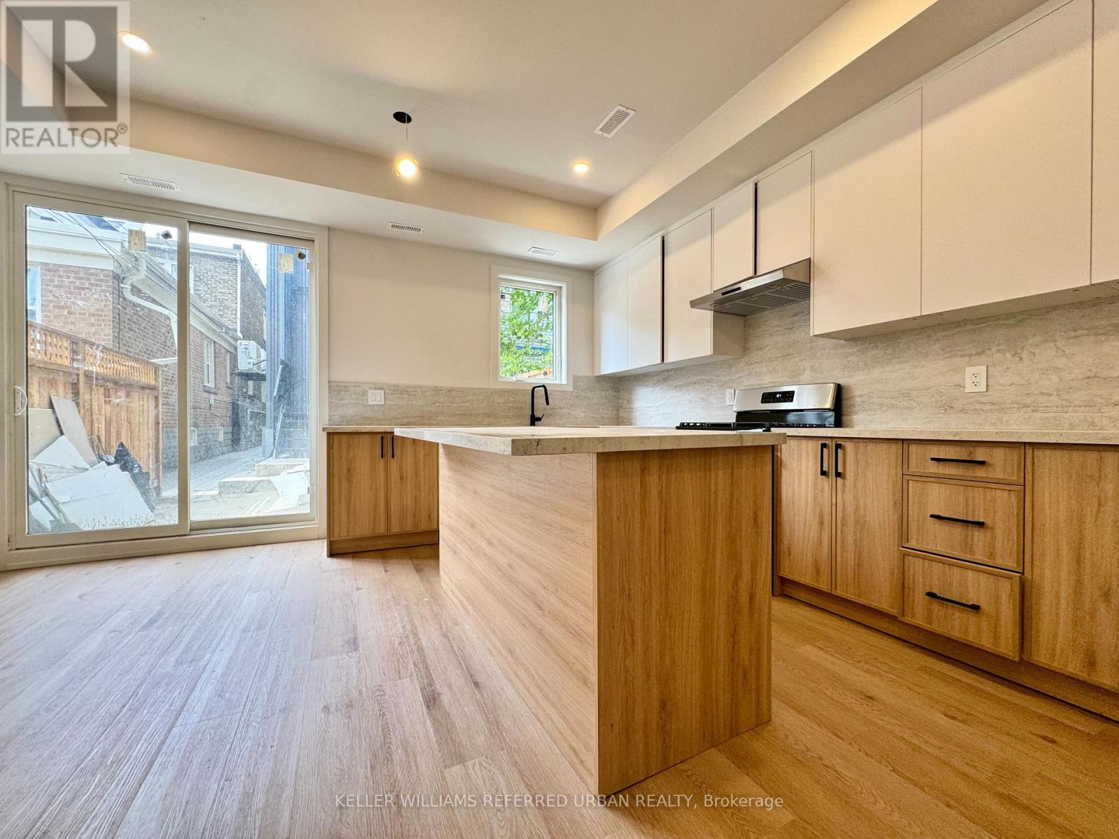 Laneway - 269 Brunswick Avenue, Toronto, Ontario  M5S 2M6 - Photo 2 - C13780122