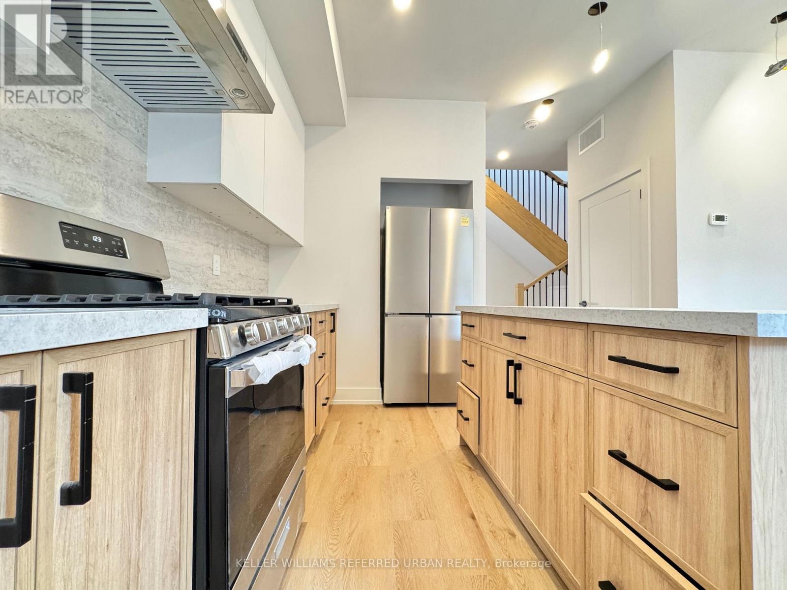 Laneway - 269 Brunswick Avenue, Toronto, Ontario  M5S 2M6 - Photo 4 - C13780122