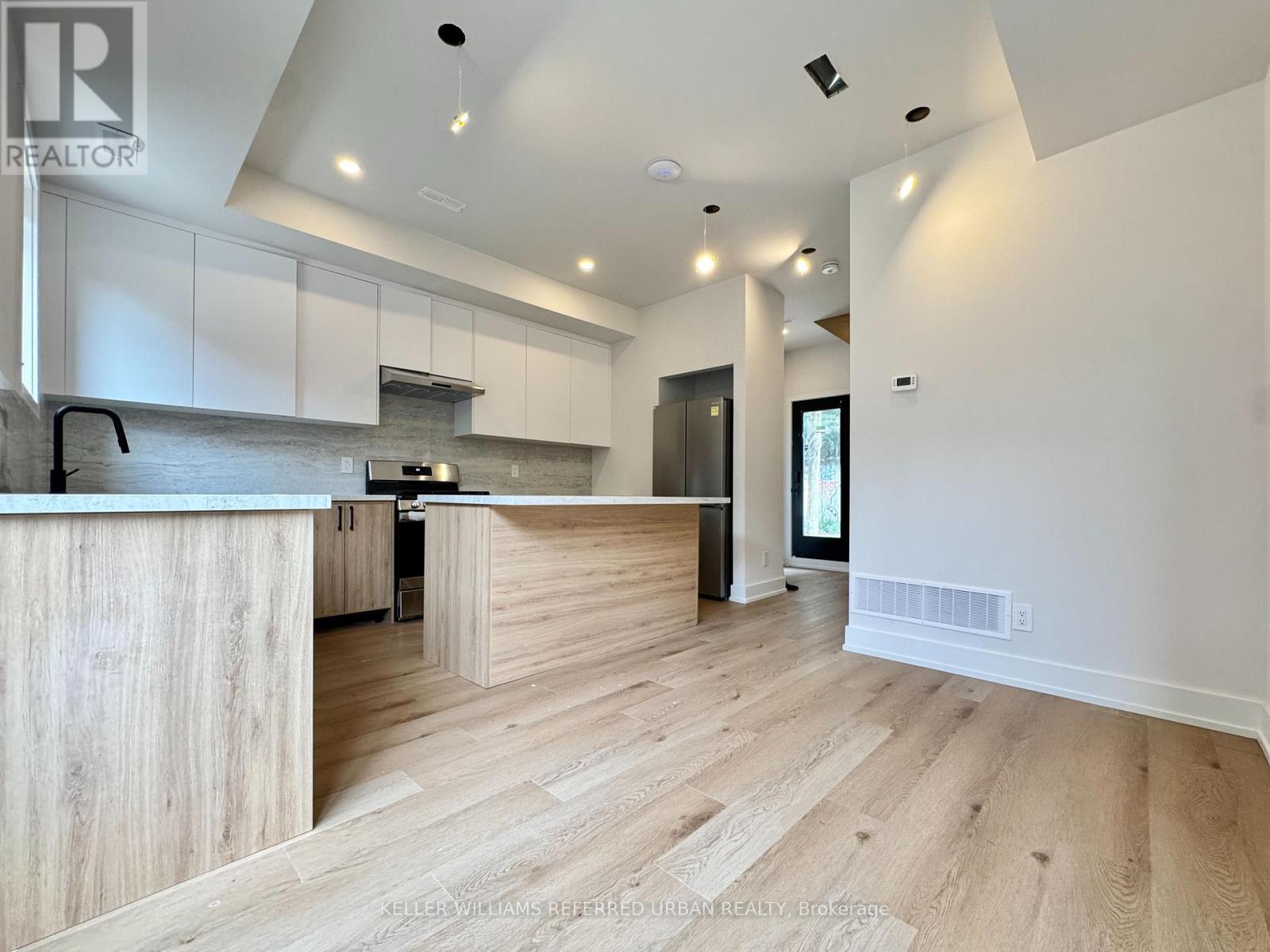 Laneway - 269 Brunswick Avenue, Toronto, Ontario  M5S 2M6 - Photo 6 - C13780122