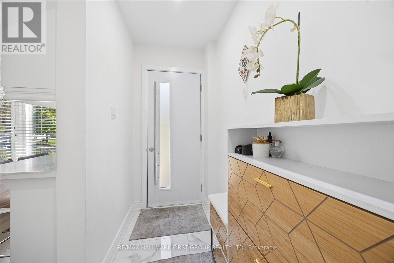 736 Stonepath Circle, Pickering, Ontario  L1V 3T1 - Photo 3 - E13779970