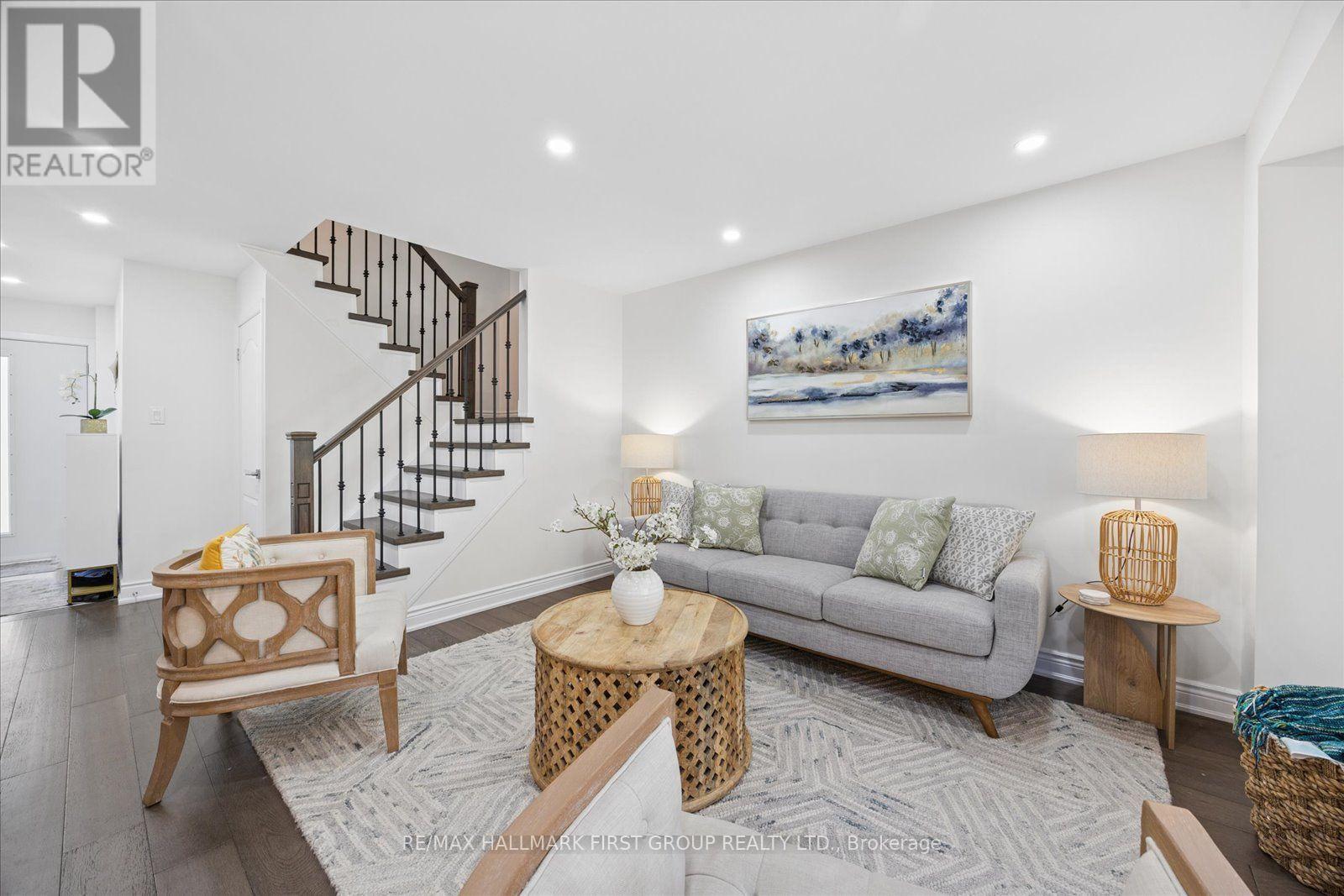 736 Stonepath Circle, Pickering, Ontario  L1V 3T1 - Photo 5 - E13779970