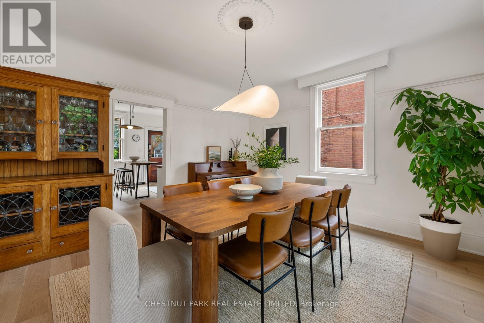 139 Hammersmith Avenue, Toronto, Ontario  M4E 2W5 - Photo 11 - E13779998