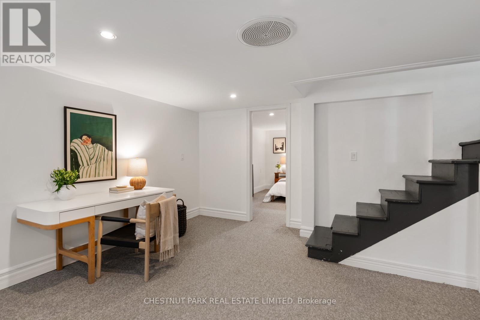 139 Hammersmith Avenue, Toronto, Ontario  M4E 2W5 - Photo 33 - E13779998