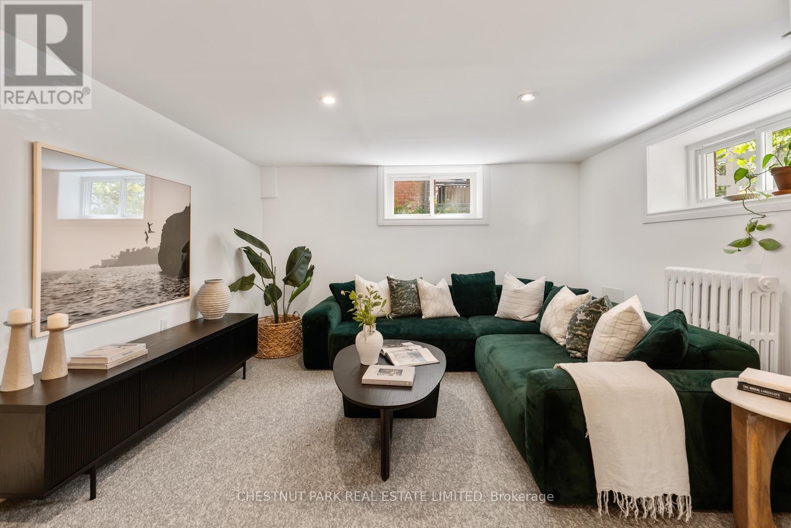 139 Hammersmith Avenue, Toronto, Ontario  M4E 2W5 - Photo 34 - E13779998