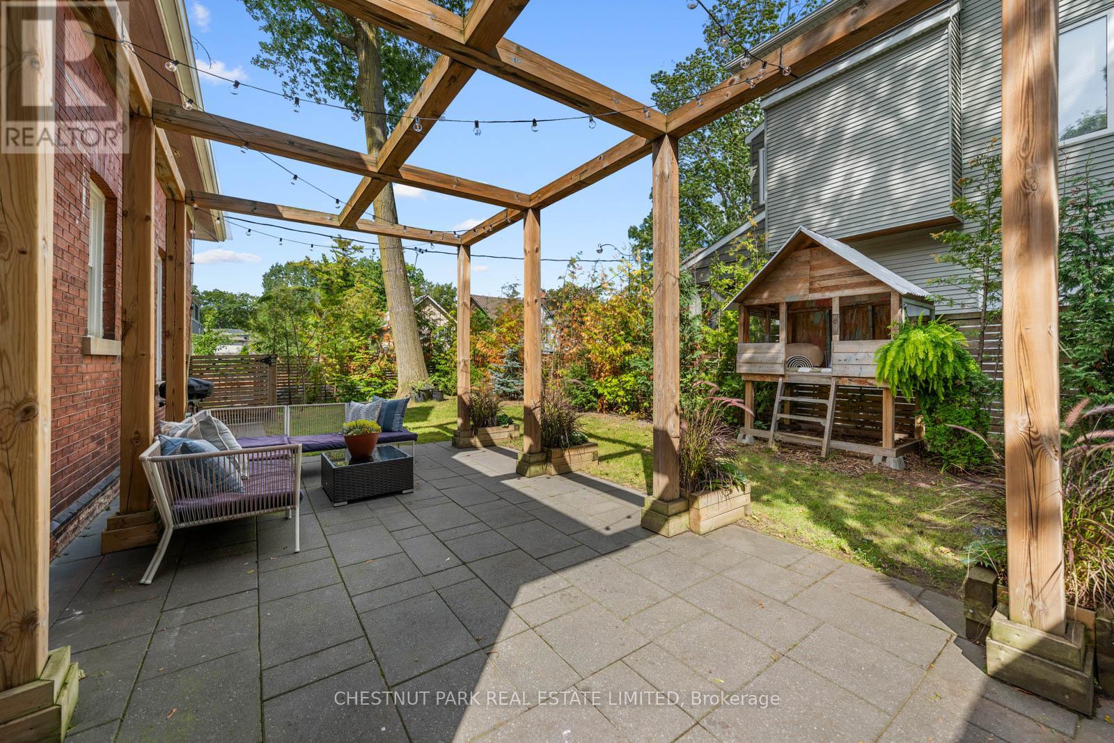 139 Hammersmith Avenue, Toronto, Ontario  M4E 2W5 - Photo 38 - E13779998