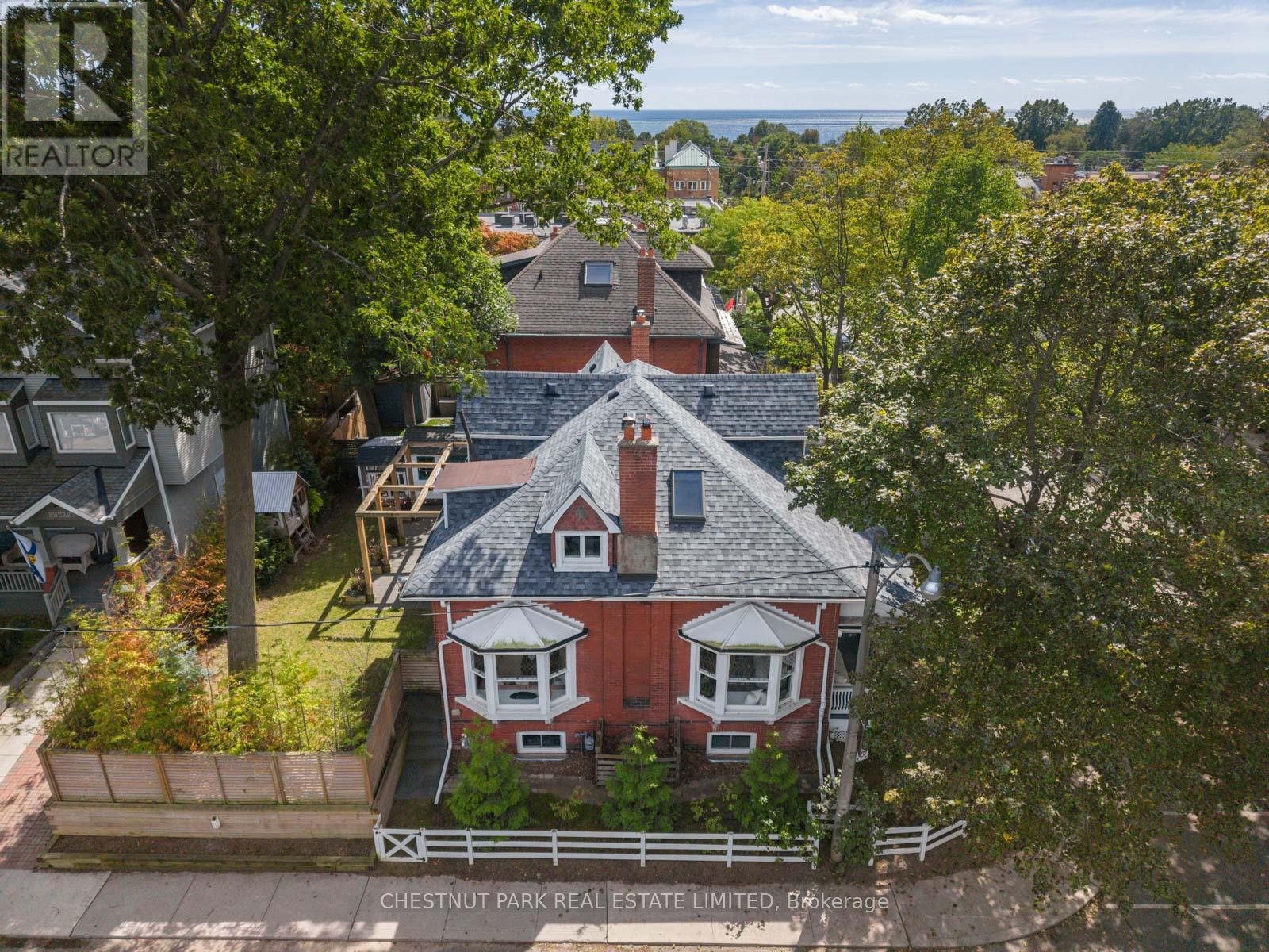 139 Hammersmith Avenue, Toronto, Ontario  M4E 2W5 - Photo 43 - E13779998
