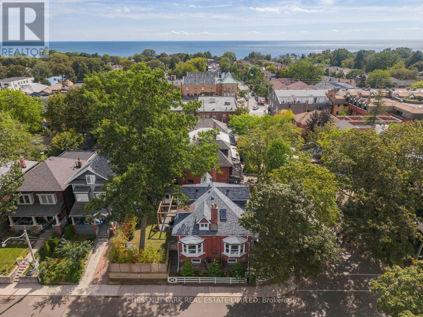 139 Hammersmith Avenue, Toronto, Ontario  M4E 2W5 - Photo 44 - E13779998