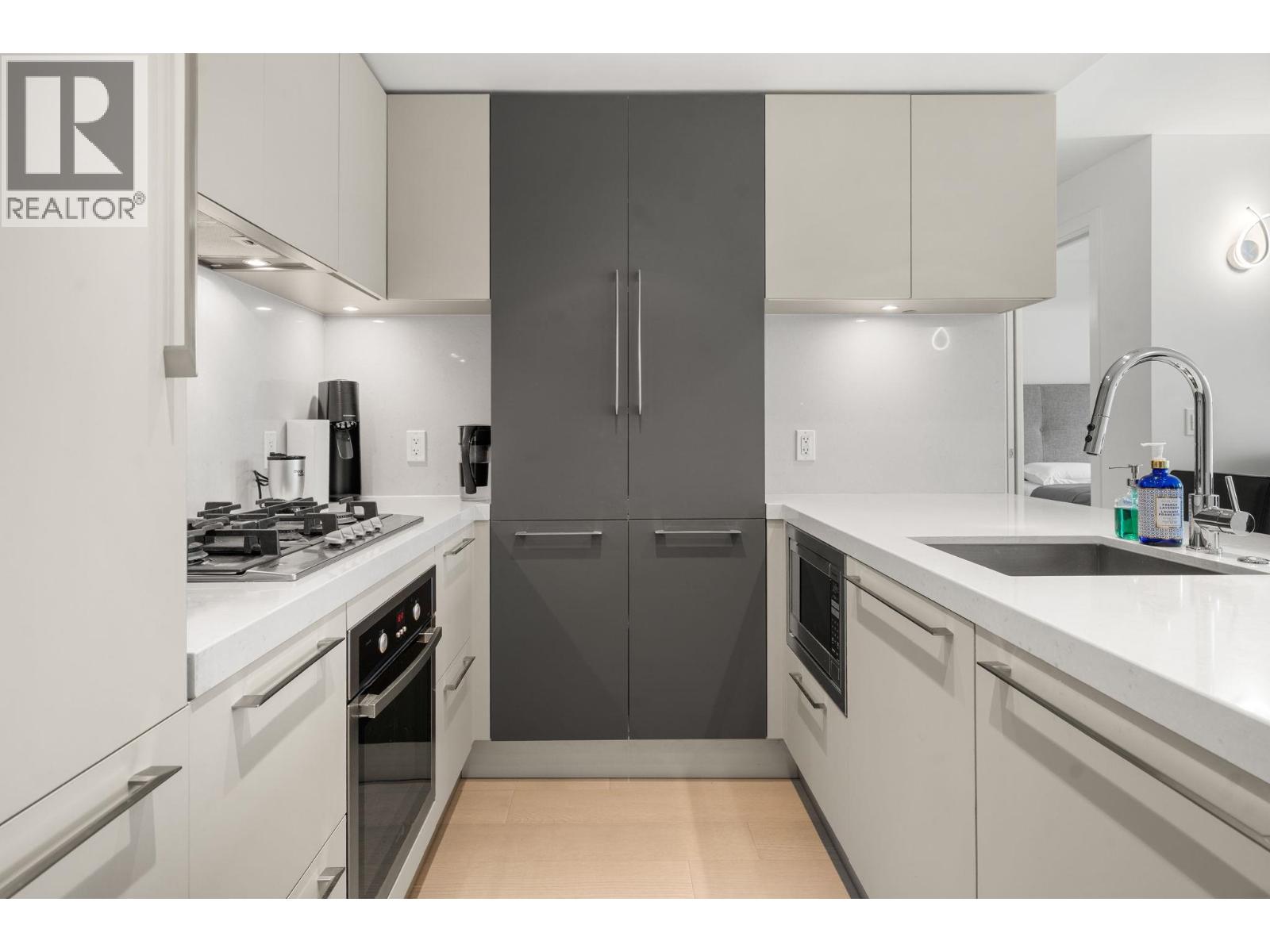 2501 1351 Continental Street, Vancouver, British Columbia  V6Z 0C6 - Photo 5 - R3164819