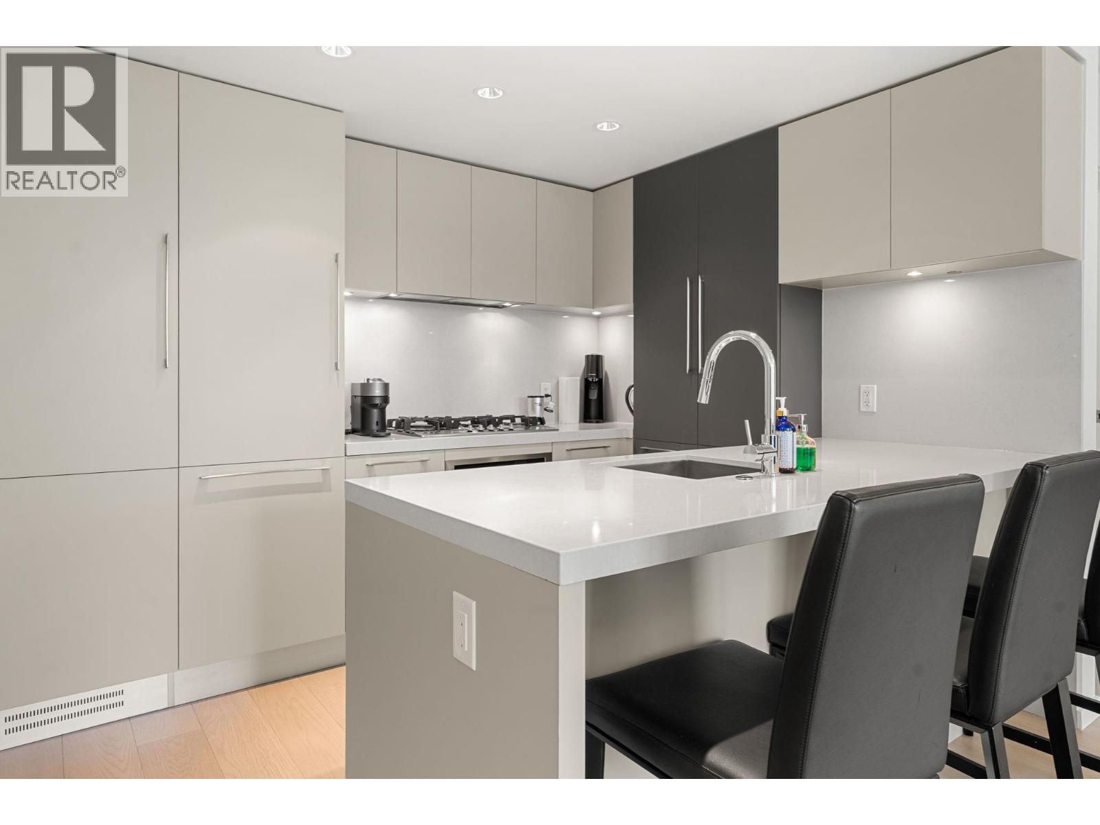 2501 1351 Continental Street, Vancouver, British Columbia  V6Z 0C6 - Photo 8 - R3164819